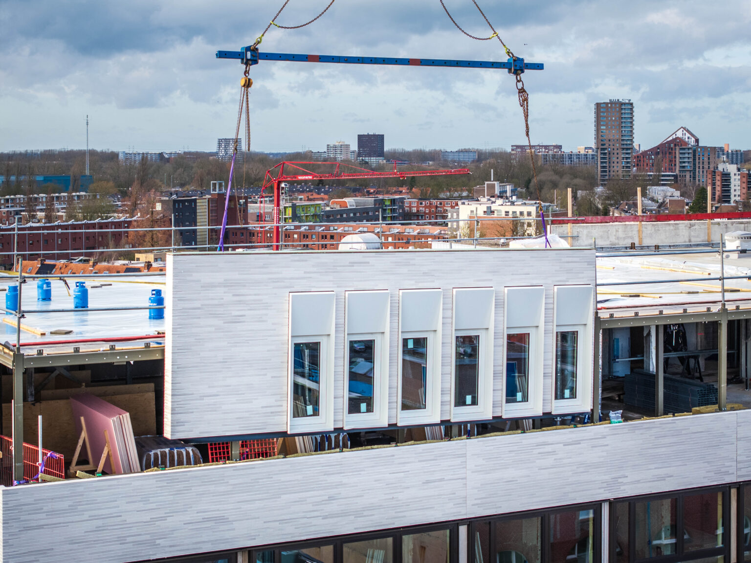 facade installation